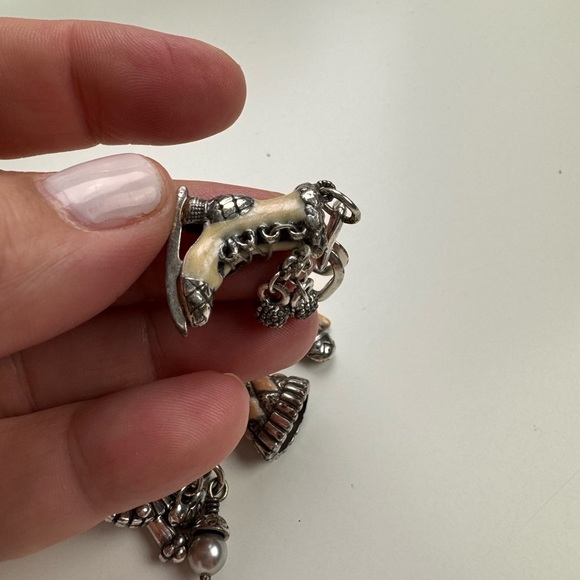 Brighton Winter Wonderland Ice Skating Charm Bracelet Mittens Hat Snowflake - Picture 5 of 6